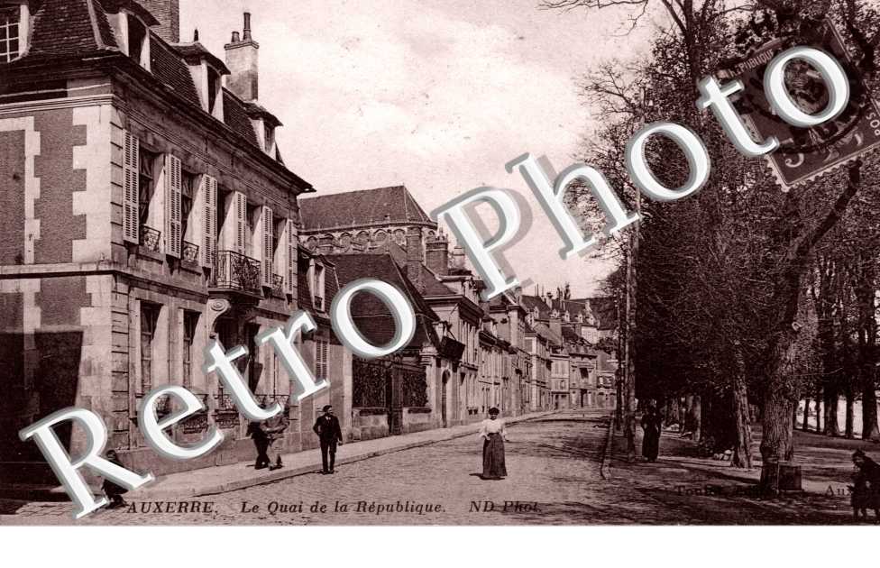  LE QUAI DE LA REPUBLIQUE