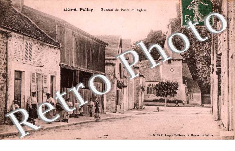 bureau de poste et eglise