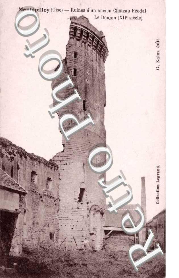 RUINES D'UN ANCIEN CHATEAU FEODAL