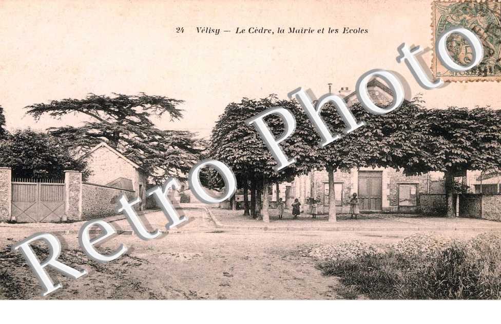 LE CEDRE la mairie les ecoles