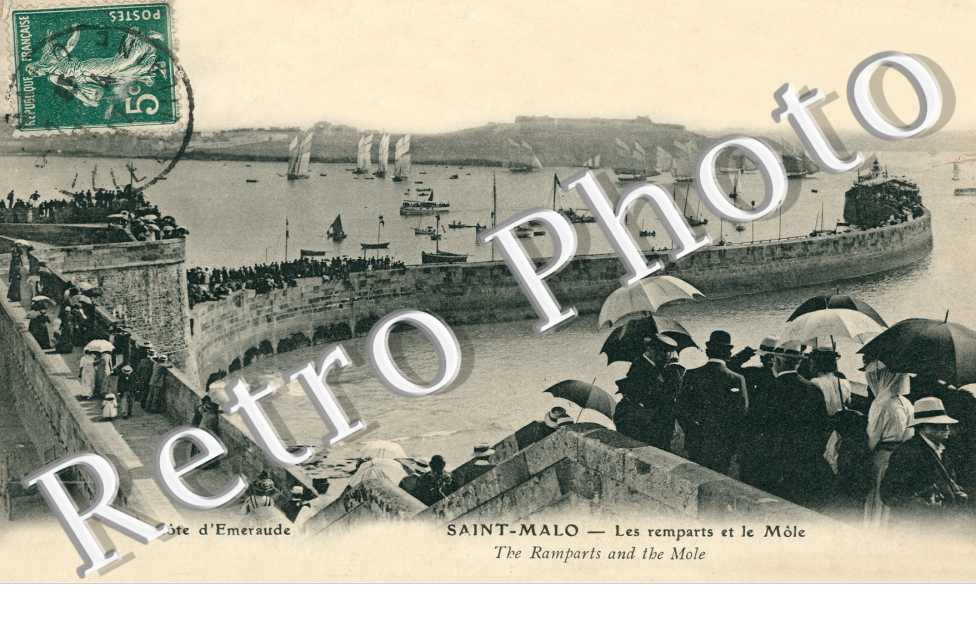 LES REMPARTS ET LE MOLE