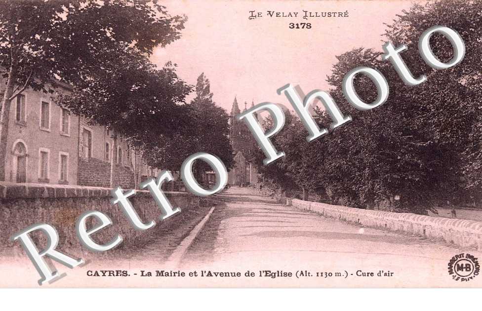 la Mairie et l&#039;Avenue de l&#039;Eglise