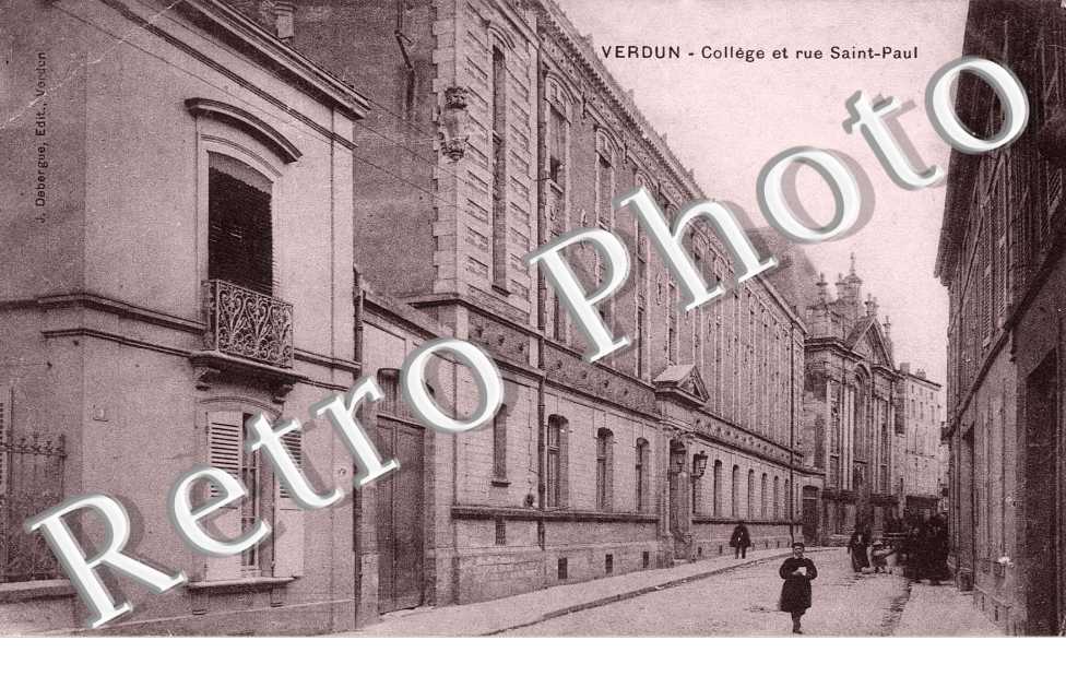 COLLEGE ET RUE ST PAUL