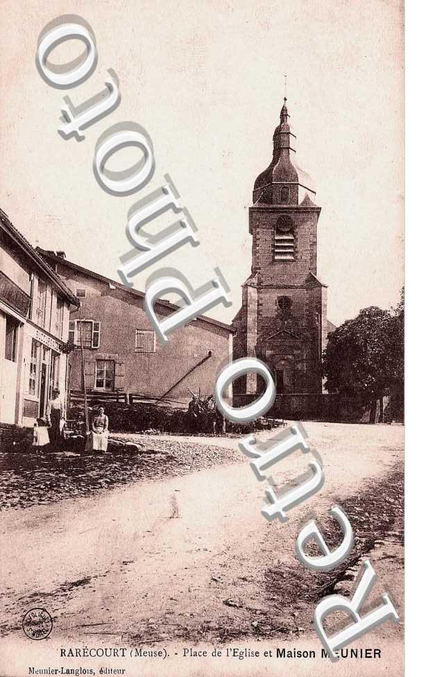 PLACE DE L'EGLISE ET MAISON MEUNIER