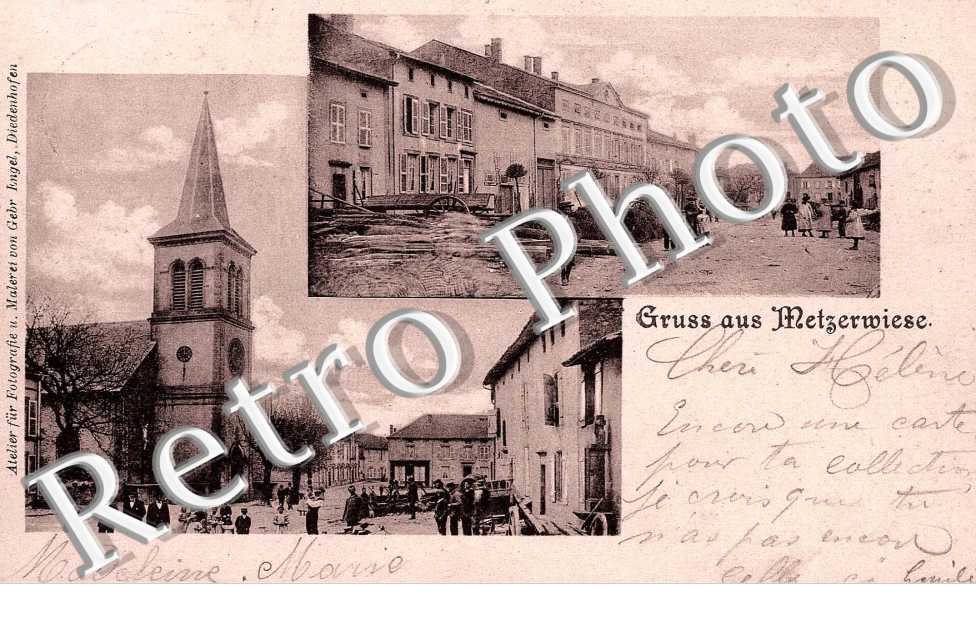 Une rue et l&#039;Eglise