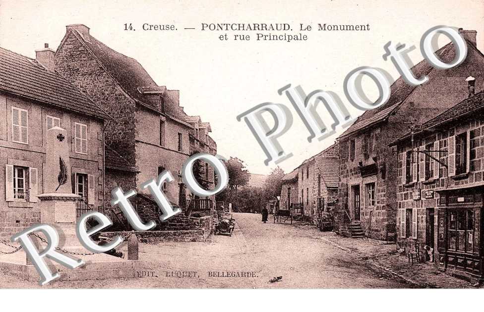Monument et rue principale