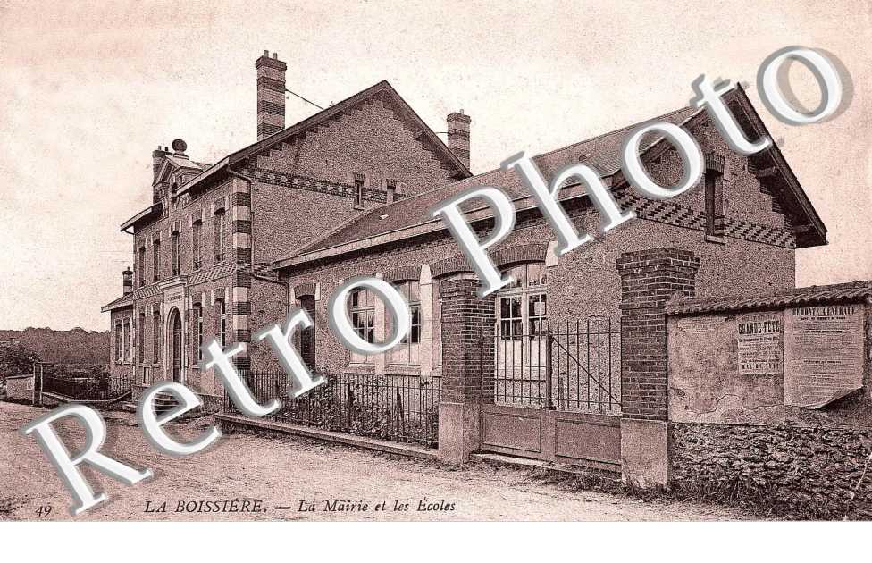la mairie et les ecoles