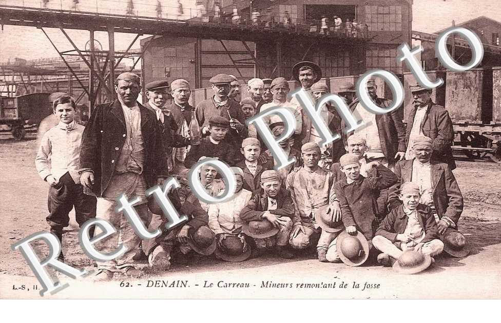  LE CARREAU - MINEURS  REMONTANT DE LA FOSSE
