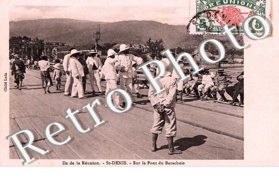 sur le pont du Barachois