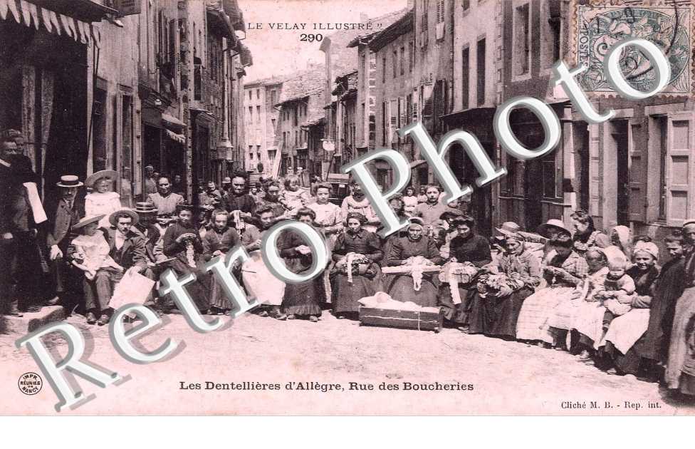 les dentellieres d&#039;Allegre, rue des Boucheries
