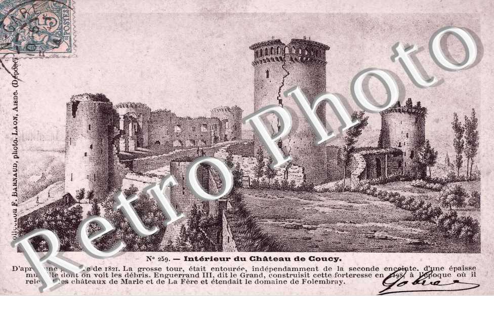 INTERIEUR DU CHATEAU DE COUCY