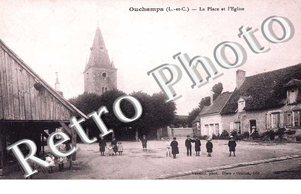 PLACE DE L&#039;EGLISE