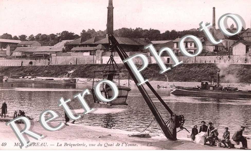 La briqueterie vue du quai de l'Yonne