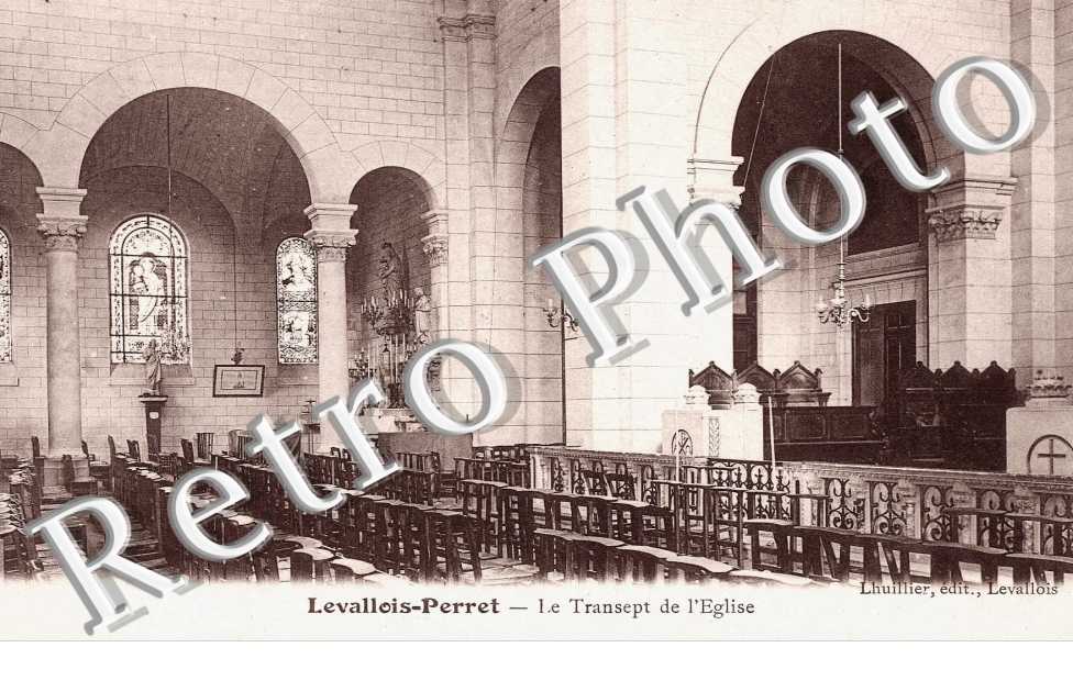 Le Transept de l&#039;eglise