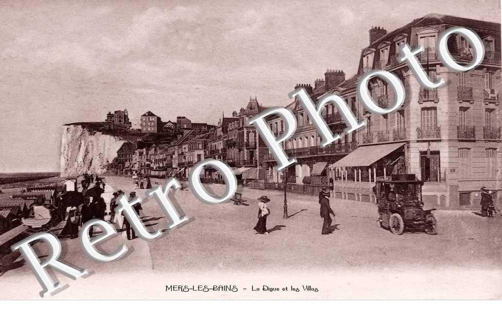 LA DIGUE ET LES VILLAS
