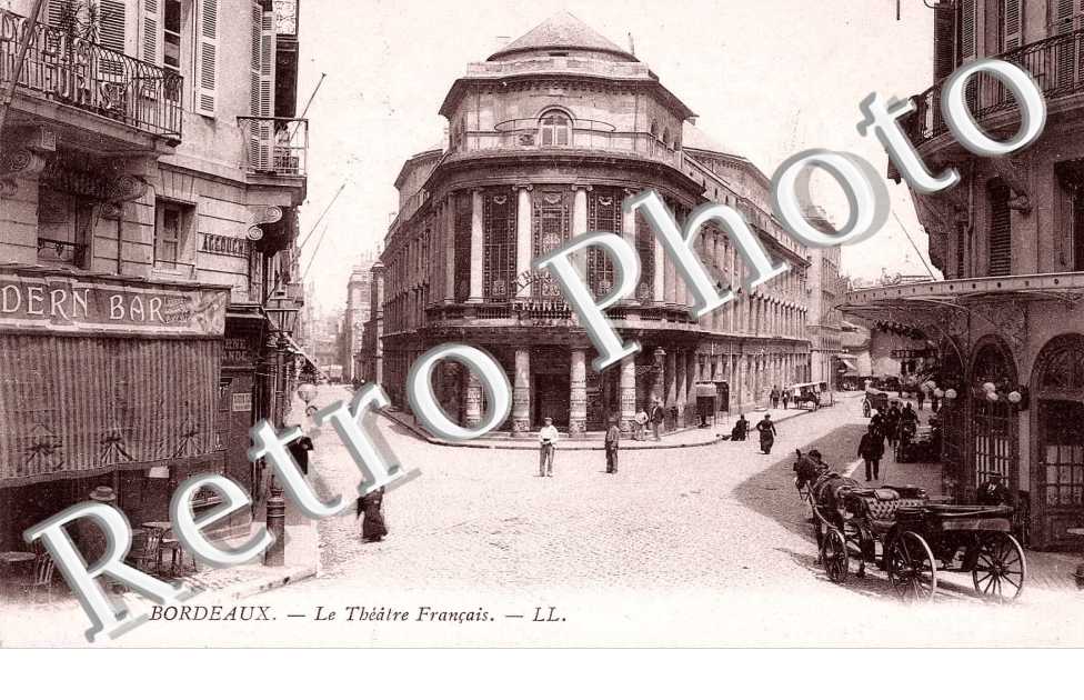 Le Theatre Français, la rue Montesquieu