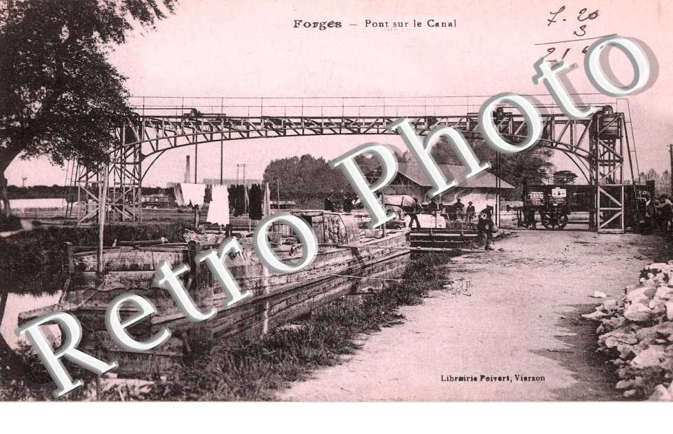 forges -  pont sur le canal