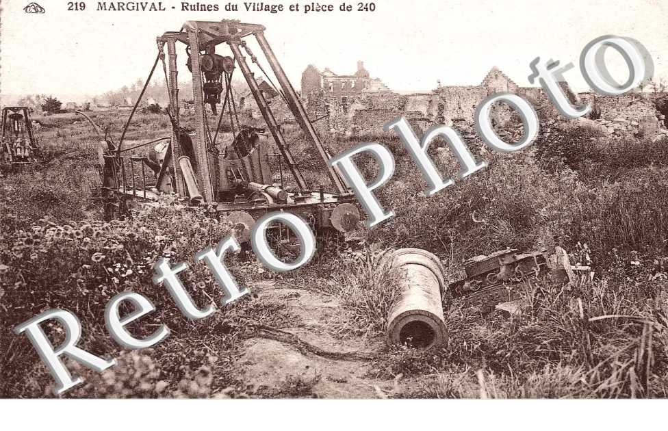 ruines du village et piece de 240