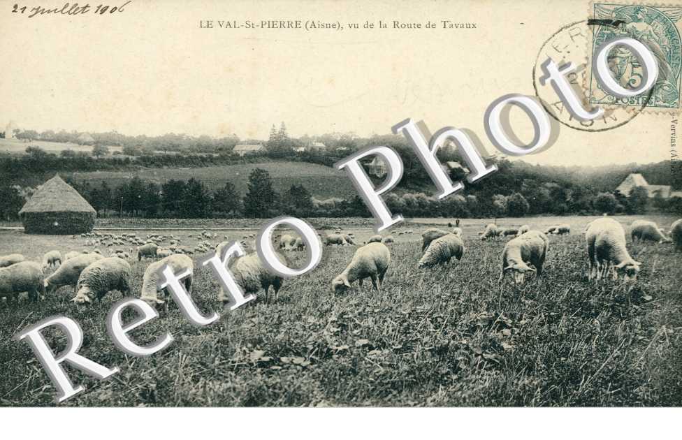 Le Val St Pierre, vue de la route de Tavaux