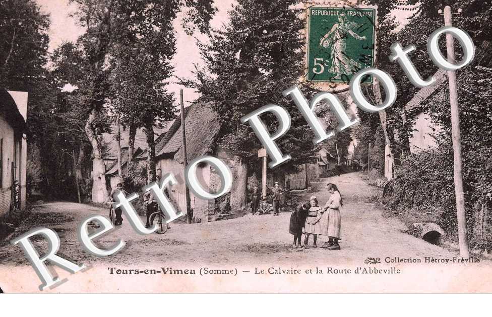 LE CALVAIRE ET LA ROUTE D&#039;ABBEVILLE