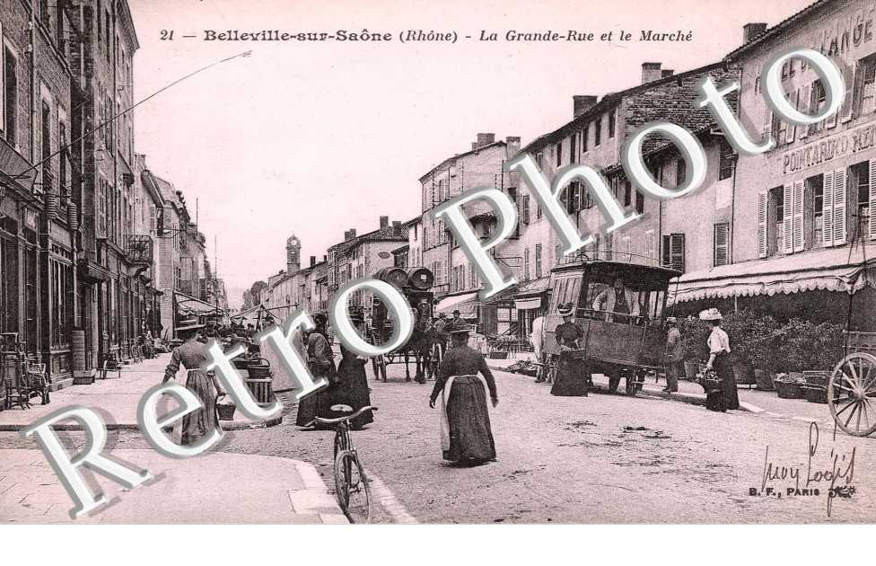 LA GRANDE RUE ET LE MARCHE
