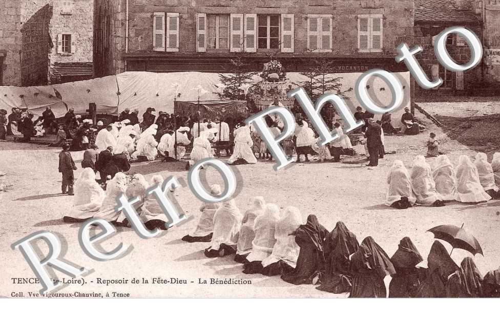 Procession des penitents le Jeudi-saint