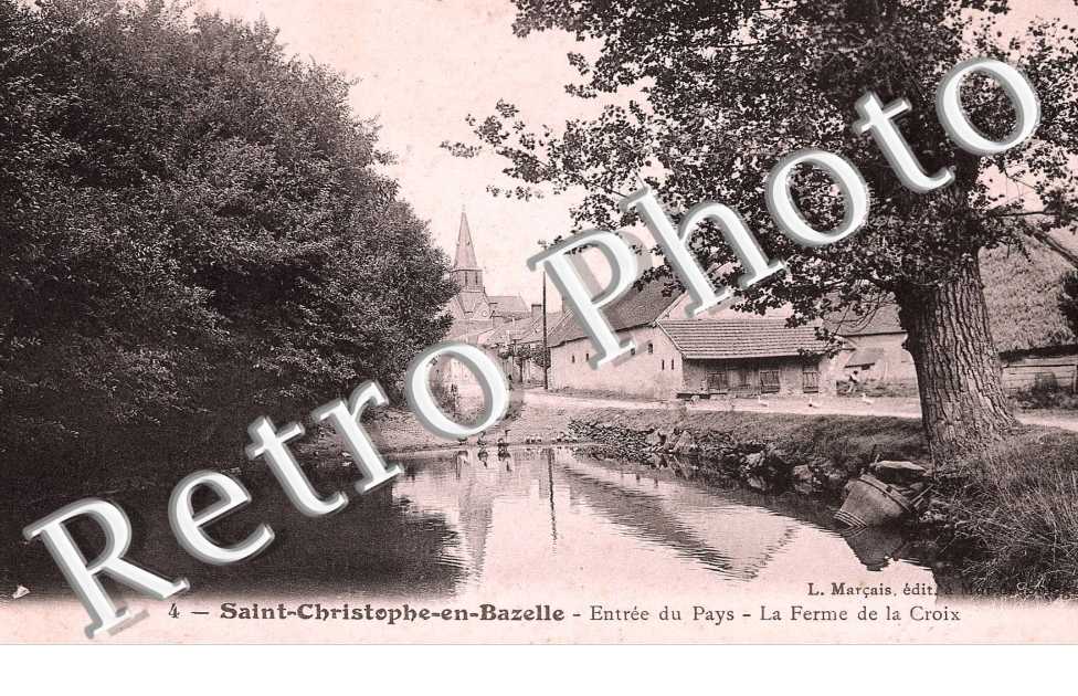 Entree du pays - la ferme de la croix
