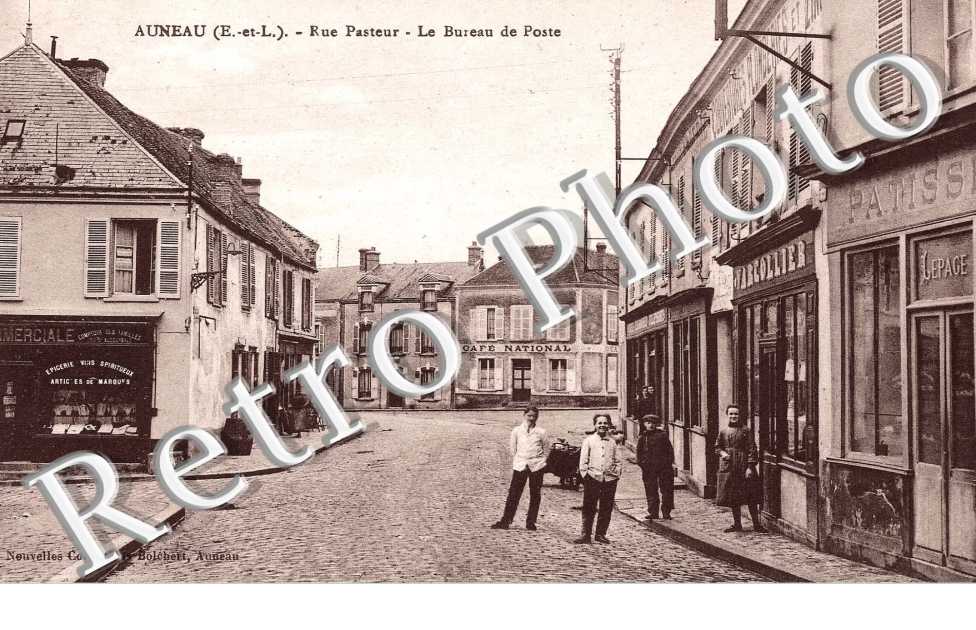 rue pasteur, le bureau de poste