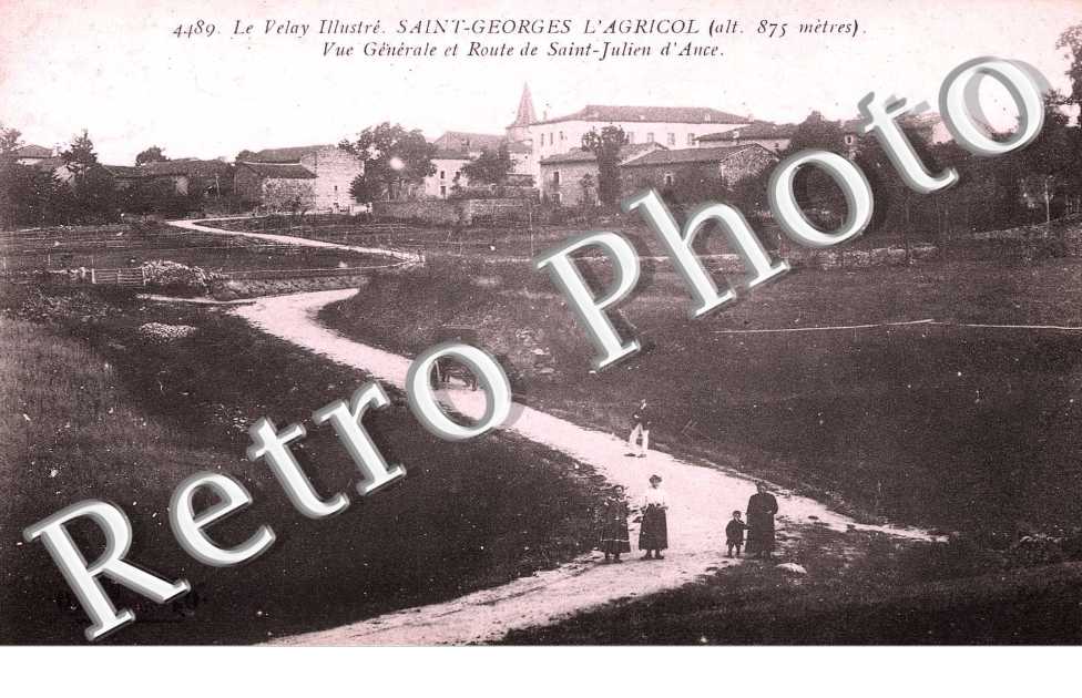 vue générale et route de Saint Julien d&#039;Ancé