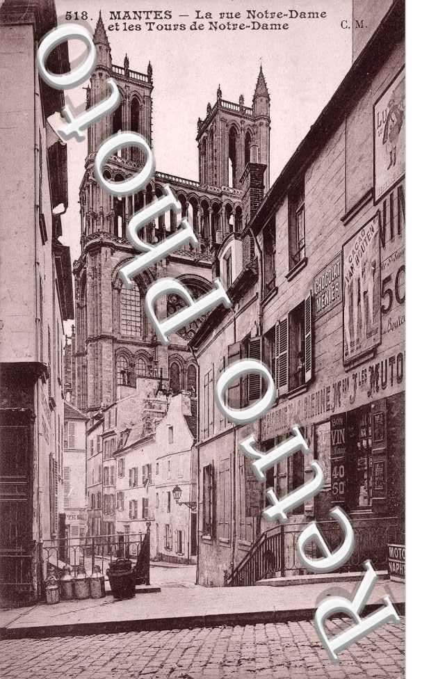 LA RUE NOTRE DAME ET LES TOURS DE NOTRE DAME