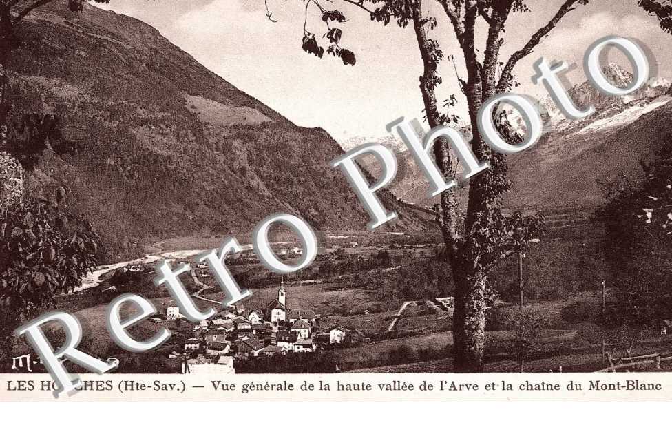 vue generale de la haute vallee de l&#039;Arve et la chaine du Mont Blanc