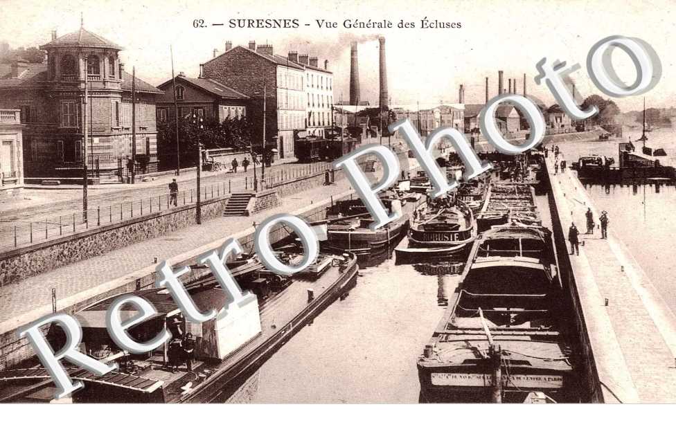 Vue generale des ecluses (bateaux)