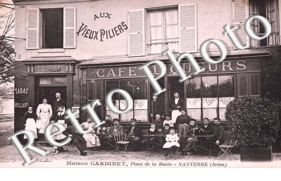 Maison Cardinet - Place de la boule (Cafe)