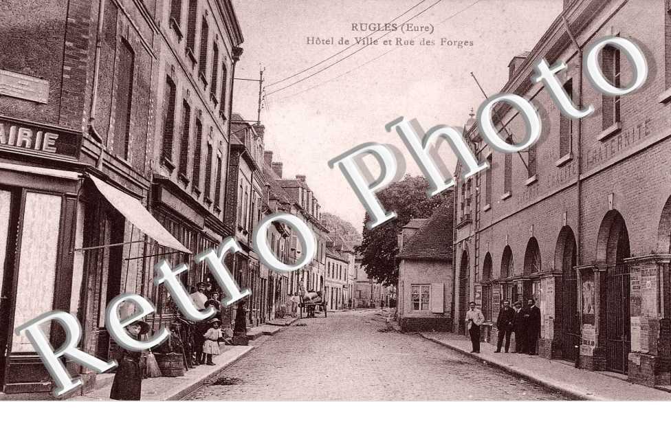 hotel de ville et rue des forges