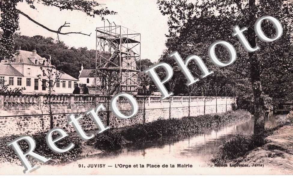 l&#039;Orge et la Place de la Mairie