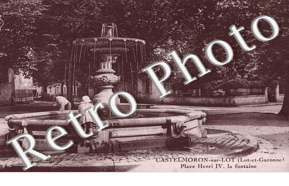 Place Henri IV, la Fontaine