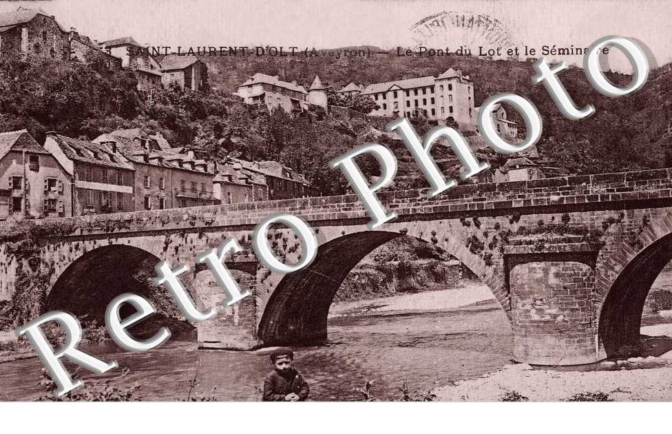 Le pont du Lot et le Seminaire