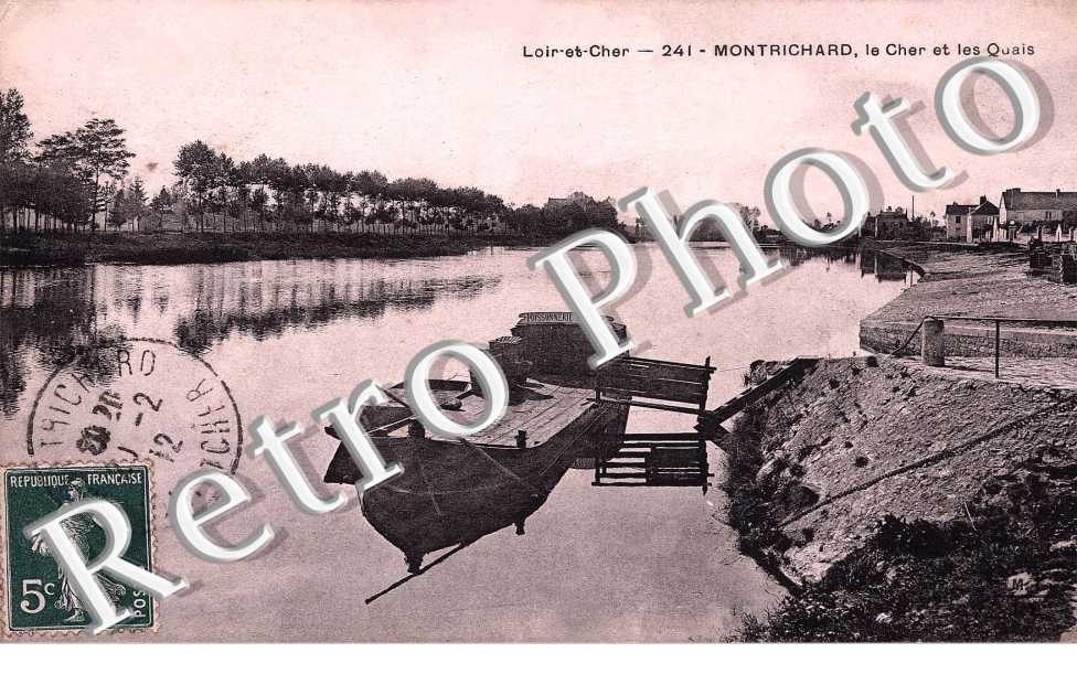 LE CHATEAU ET LES QUAIS