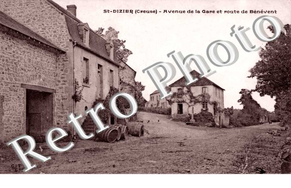 Avenue de la gare et route de Benevent