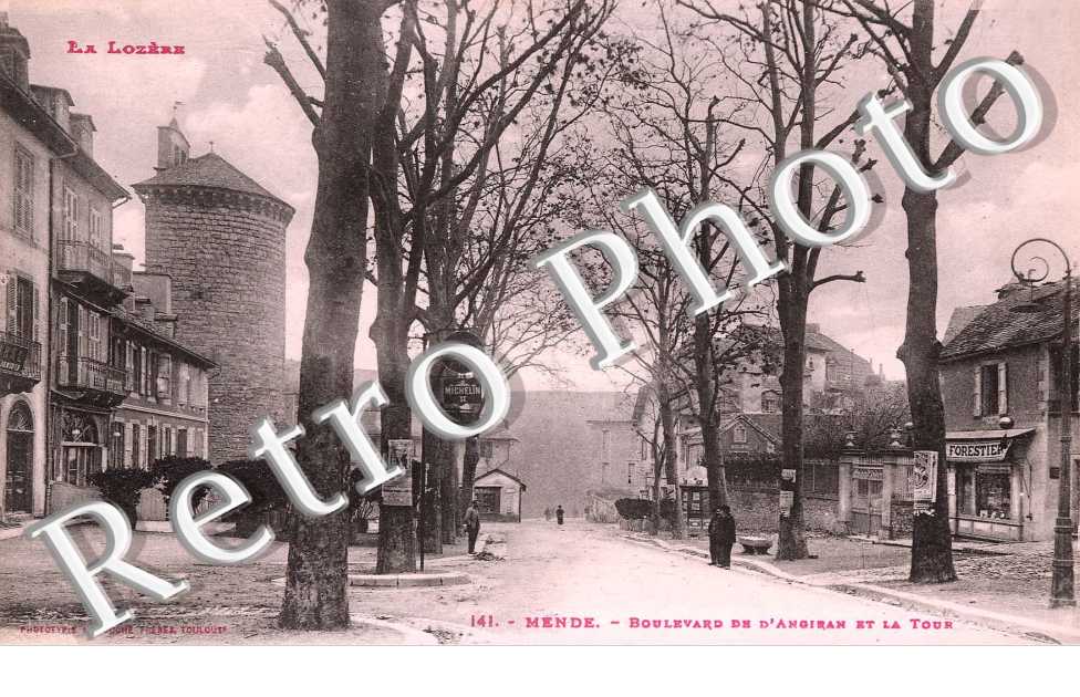 Boulevard  D&#039;ANGIRAN ET LA TOUR