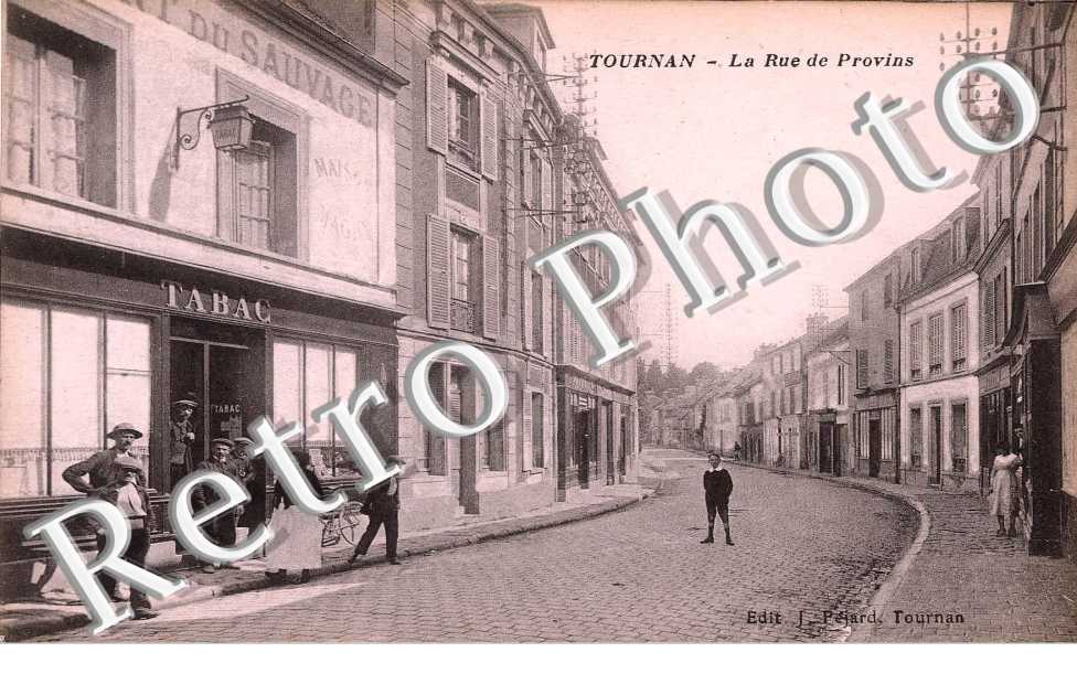 La rue de Provins