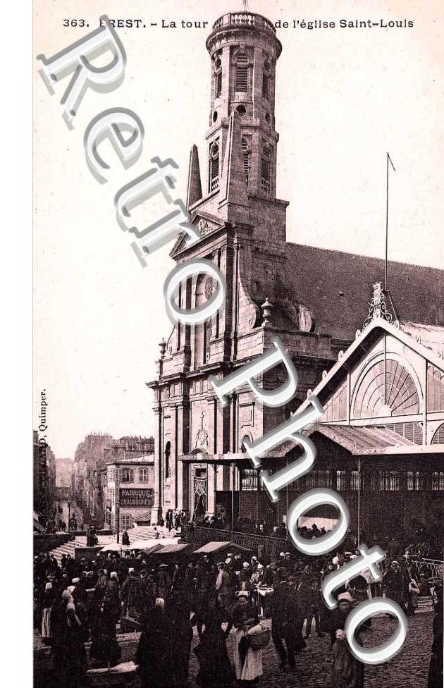 LA TOUR DE L'EGLISE ST LOUIS