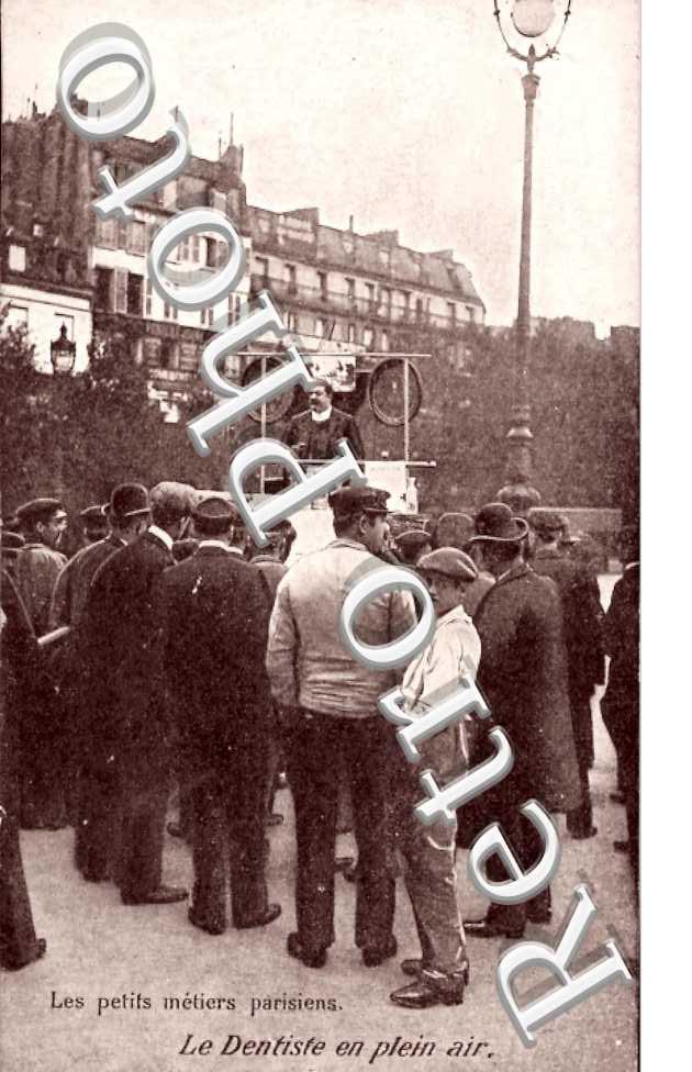 LE DENTISTE EN PLEIN AIR