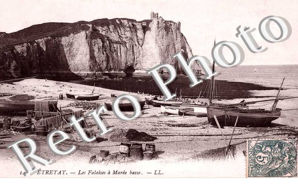 LES FALAISES A MAREE BASSE
