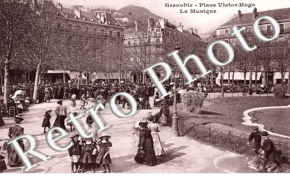 Place Victor Hugo - La Musique