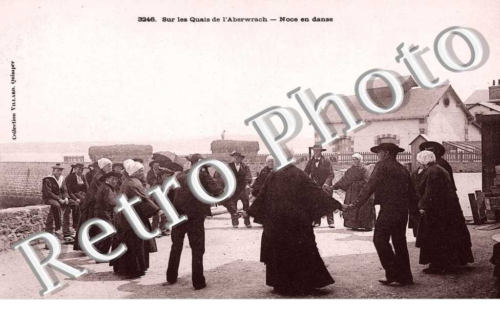 sur les quais de l&#039;Aberwrach, noce en danse