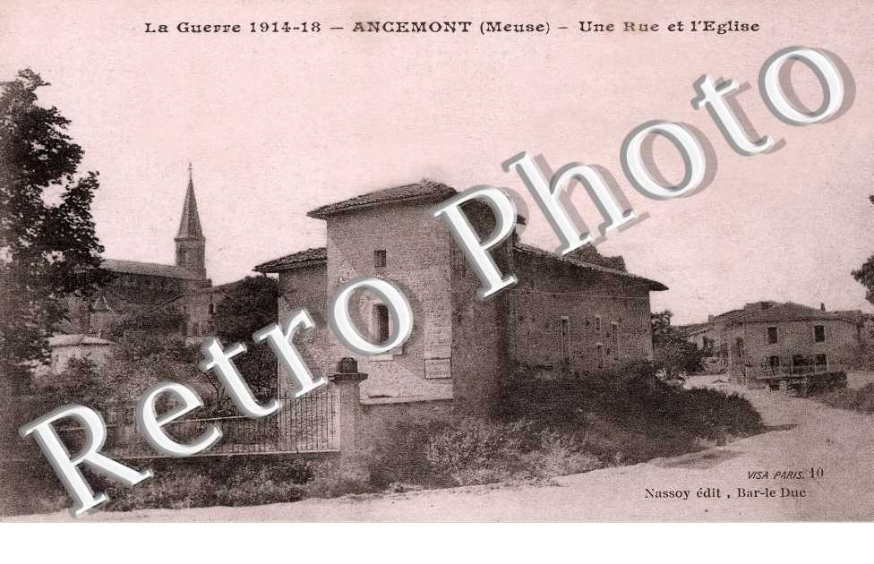 la guerre 1914-1918 une rue et l' eglise