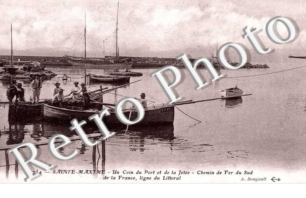 Un Coin du port et de la Jetee