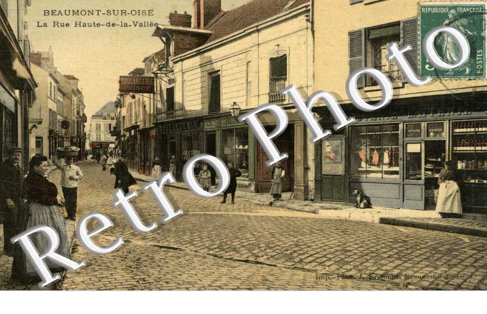 La rue haute de la vallee