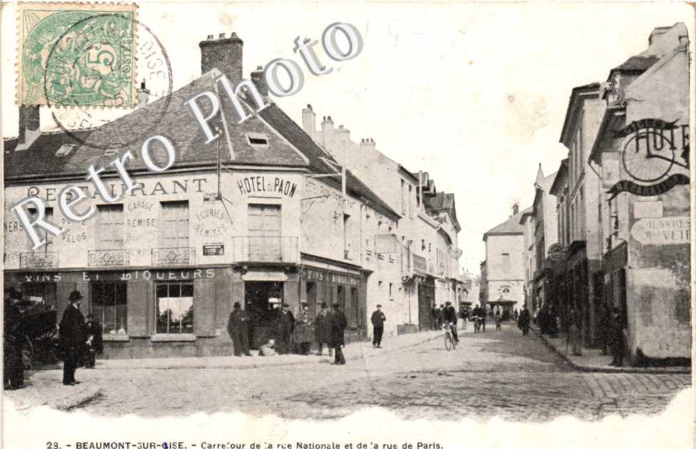 Carrefour de la rue nationale et de la rue de Paris